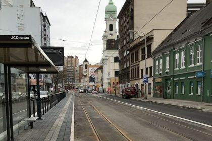 Brutalny utok v centre Bratislavy 18 rocny Artem obvineny za bodnutie
