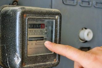 Lacnejsia elektrina no vyssie ceny v obchodoch