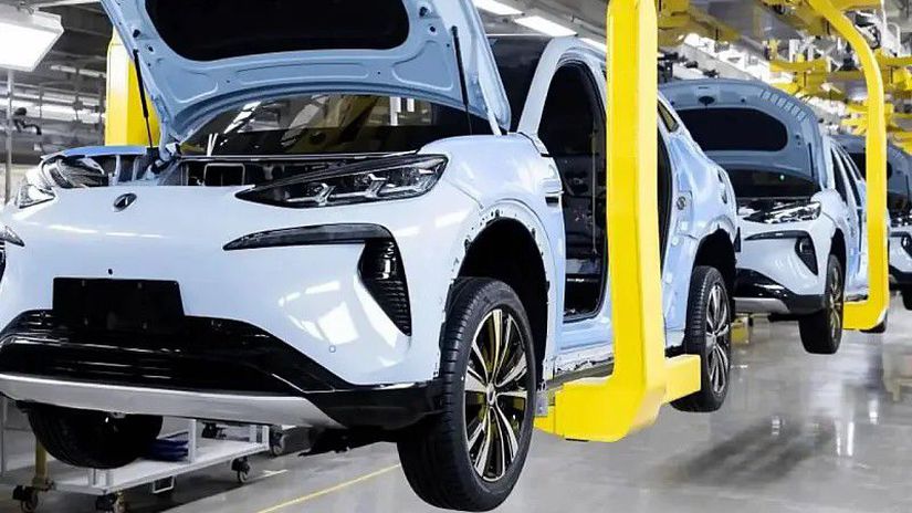Madari su v soku BYD odsunul fabriku v Segedine