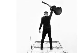 Uspesny Kanadan BRYAN ADAMS opat v Bratislave