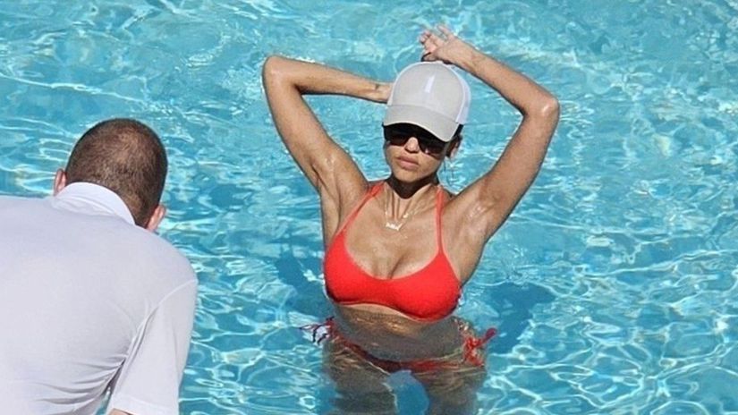 Koniec dohadov Jessica Alba je znovu zadana