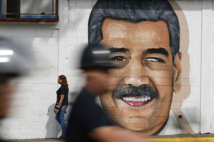 USA zdvojnasobili odmenu za dolapenie Madura Chevron pravdepodobne obnovi dovoz ropy z Venezuely