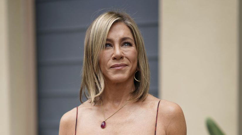 Aniston ignoruje cervene vlajky a komplikovanu minulost lasky