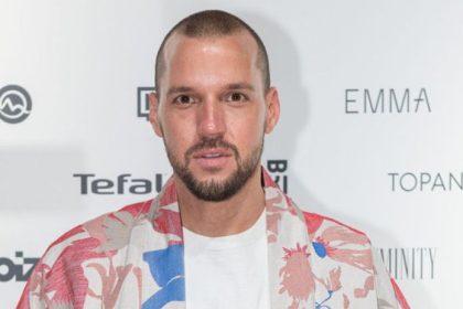 Poslanec Michal Sabo ukazal svojho partnera
