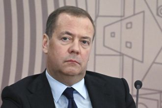 Rusko moze podla Medvedeva zabavit britske aktiva