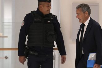 Sarkozy ide do vazenia za miliony od Kaddafiho