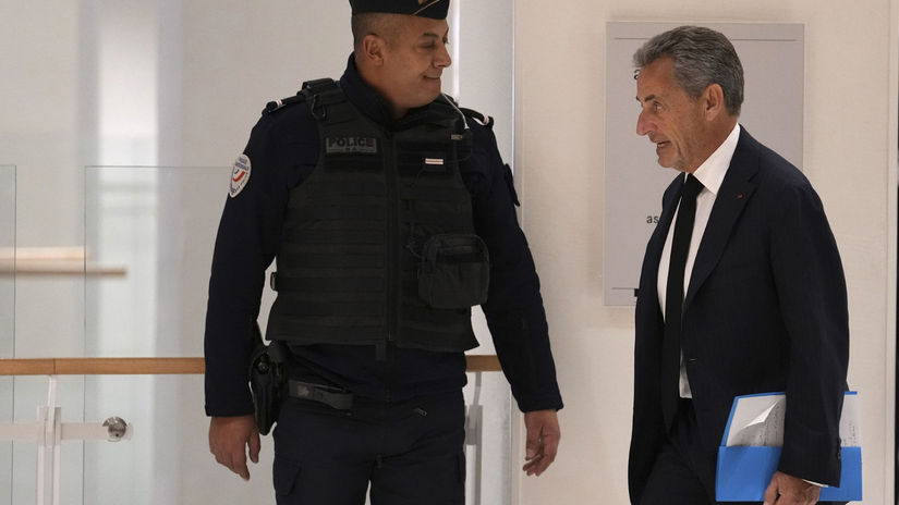 Sarkozy ide do vazenia za miliony od Kaddafiho