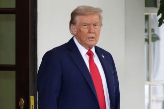 Trump opat povedal ze je sklamany z Putina