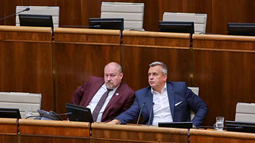 Huliakova novela o hazarde skusa jednotu koalicie