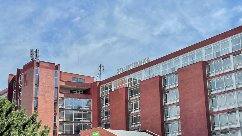 Poliklinika Tehelna visi na vlasku Su famy pravdive