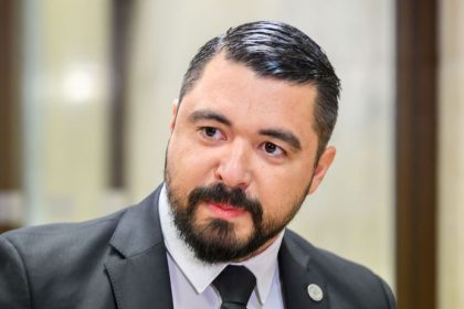 Demokrati Policajt ktory riesil nehodu sefa SIS Gaspara nahle odchadza z policie