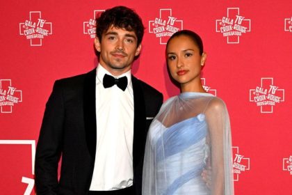 Najsexi pilot F1 Charles Leclerc poziadal o ruku Alexandra