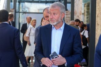 Ukrajina neziska ani cent miliardy za Chelsea stale drzi Abramovic