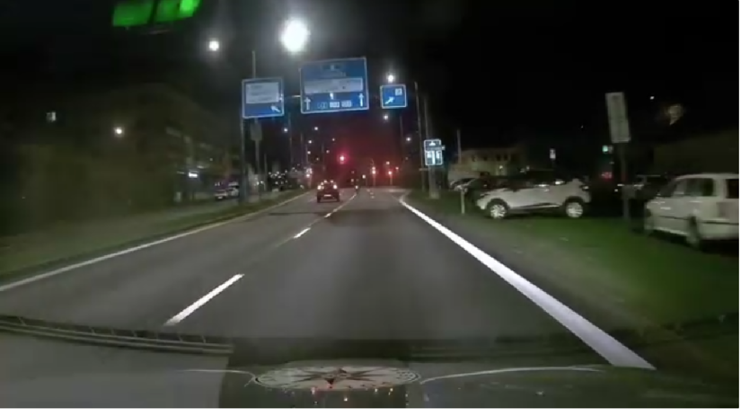 VIDEO Policajti sa s motorkarom vobec nemaznali