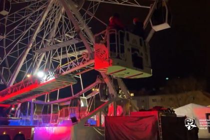 VIDEO Zachrana z uviaznuteho velkeho ruskeho kolesa