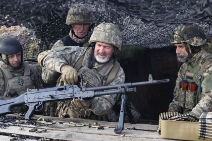 Zasiahneme Rusov v Arktide je to ich dojna krava Poliaci vycvicia statisice dobrovolnikov