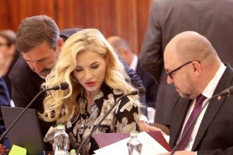 minister nie je najlepsie platenou funkciou v rezorte podriadeni zarobili viac ako ich sefovia