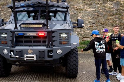 Dve auta za skoro milion eur Vnutro po rokoch sporov k obrnencom z cias Hamrana