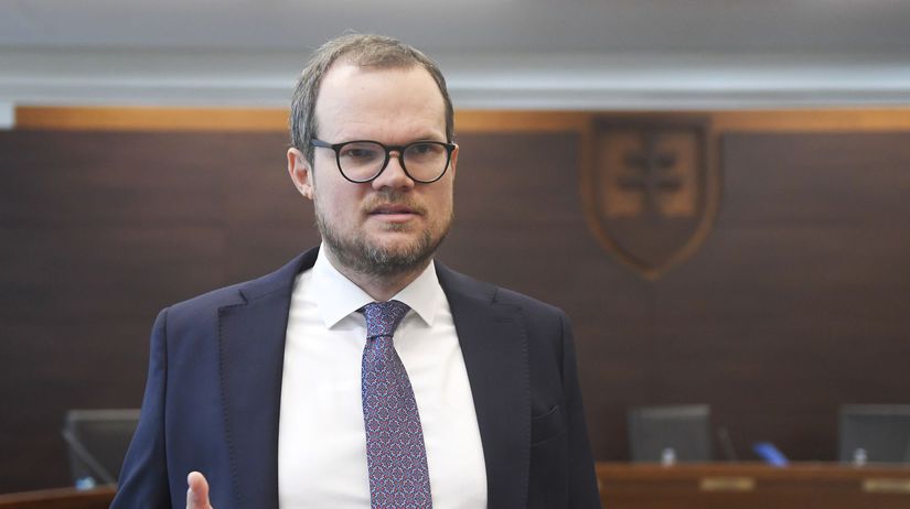 Kubina Osoby z vladnej koalicie chcu zakonom ovplyvnit sudy