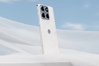 Limitka Motorola uvadza smartfon Edge 70 s krystalmi Swarovskeho