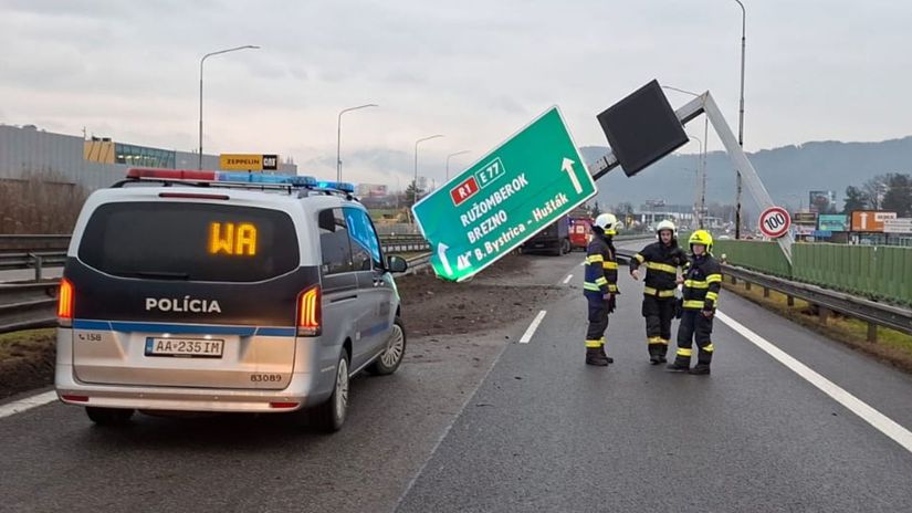 Pred Banskou Bystricou sa stala kuriozna nehoda