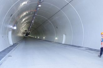 Tunel Visnove nie je uspechom ale pamatnikom zlyhani 15 rokov Ficovych vlad tvrdi Progresivne Slovensko