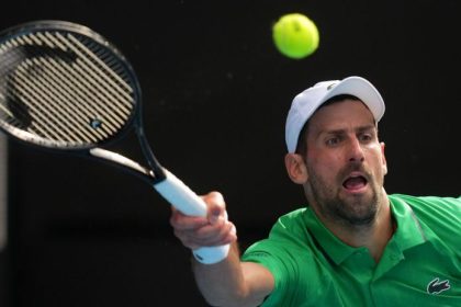 Djokovic bol na kolenach super mu skrecom daroval postup Dnes som bol horsim hracom