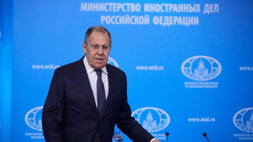 Lavrov Europa je zdrojom vsetkych hrozieb ludstva Na Slovensku a v Cesku sa podla neho prebudili zdrave sily