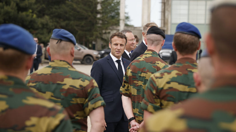 Macron pritvrdzuje Zamieria vojaci NATO do Gronska Francuzsko predlozilo provokativnu ziadost