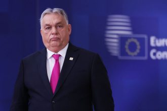 Orbn sa ostropruchol do Zelenskho za jeho slova Kazdy dostane co si zasluzi