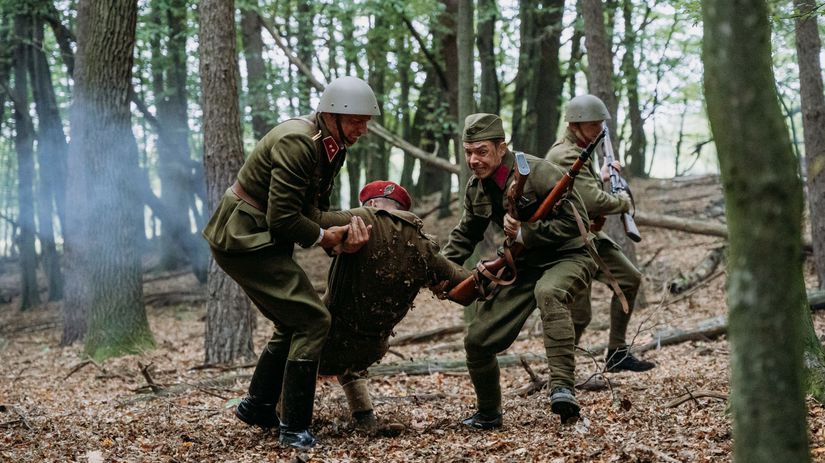Serial Dunaj opat prepisal dejiny a lame srdcia Brutalna smrt a Sarlotino tajomstvo rozdelili fanusikov