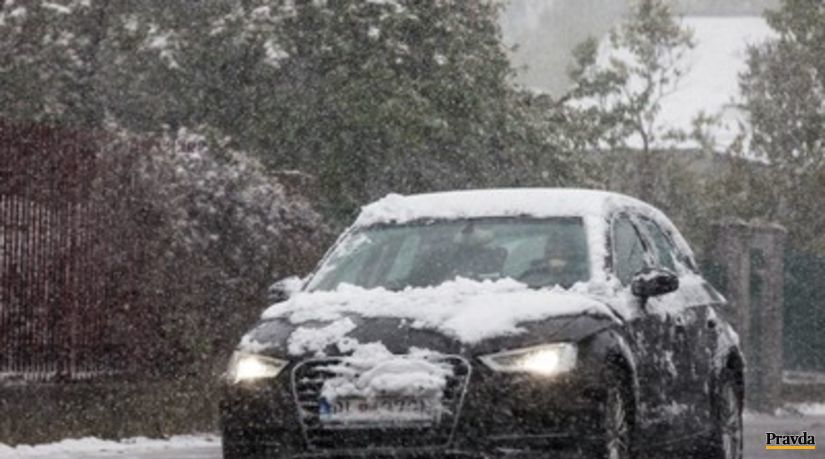 V Bratislave snezilo mesto poslalo sypace do ulic