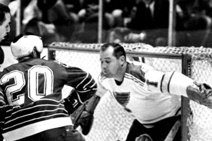Zomrel Mr Goalie Legendu NHL preslavila seria