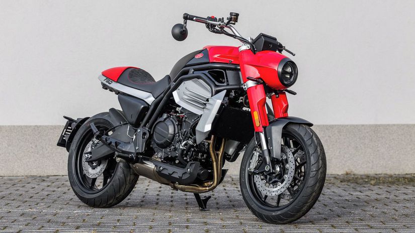 Jawa 730 Twin Cinska znacka rozsiruju svoju ponuku o nadherny retro nahac
