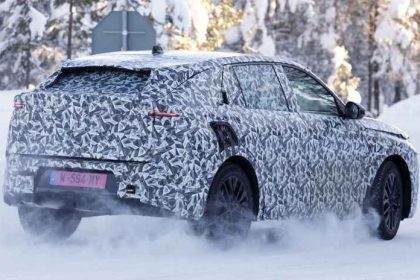 Lancia Gamma Nova vlajkova lod sa vracia po viac ako styroch desatrociach