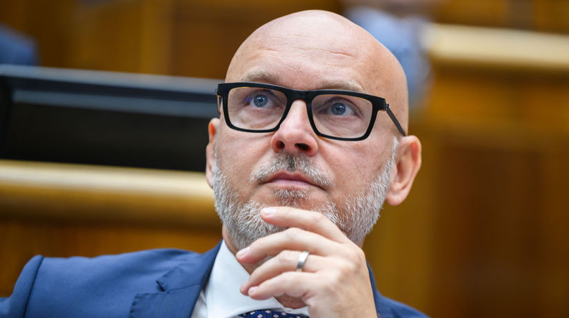 Nie Sulikovi Hlina ministrom Ano ale s podmienkou Grohling veri v dvojciferny vysledok SaS vyjadril sa aj k Zilinkovi