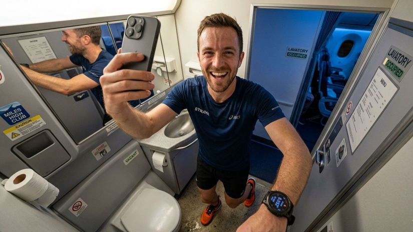 Chlapik zabehol 5 kilometrov v lietadlovom WC Fitness influencer vsak namiesto obdivu skritizovali