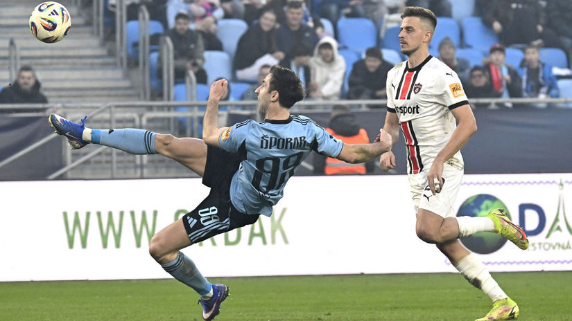 Nerobte si zarty z Tigrana Sporar pokarhal novinara. Trener Slovana Weiss ignoroval tlacovku