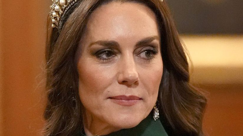 Princezna Kate vytiahla Dianinu korunu a zaziarila v zelenej robe no Camilla 78 vsetkym vzala dych