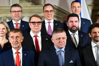 Slovenska a ceska vlada po troch rokoch spolocne rokoali Fico a Babis podpisali memorandum o spolupraci