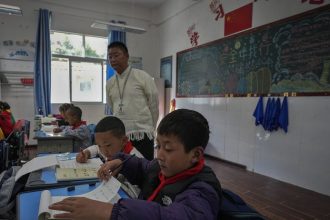 Sokujucej obrat v Cine Bezsenne noci pre ziakov koncia Peking nariadil velke zmeny v skolstve
