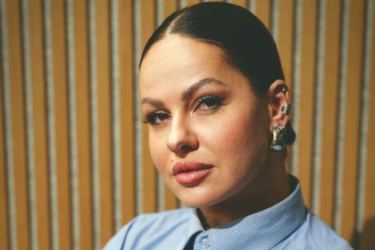 Spevacka Lina Mayer Dolezitejsia ako snaha o dokonalost je autenticita pretoze ta nas robi ludmi