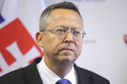 Stat chcel usetrit namiesto toho pride o 10 milionov eur Kamenicky o sviatkoch nafte a NBS