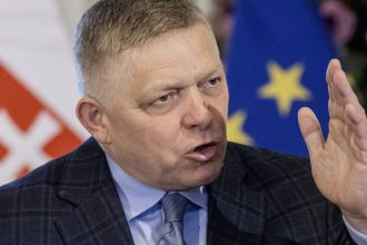Trestne oznamenie na Fica nabera na obratkach Pripad skuma prokuratura