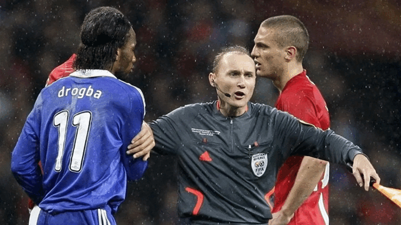 V okrese obcas ide o zivot Futbal nicia sialene peniaze rozhodcov coskoro vyzenou z ihriska