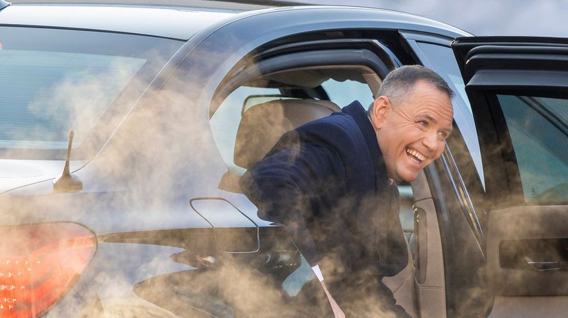 V susednej krajine sa zasiahlo proti zdrazovaniu paliv prezident schvalil nizsie dane a cenove stropy