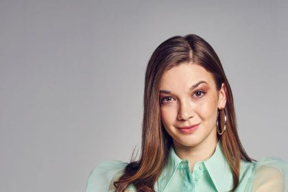 Znam slovensk hereka zo serilu prekvapila Na internete si had brigdu mimo kamier