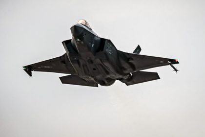 Iran tvrdi ze zostrelil americku stihacku F 35 Pilot je mrtvy Izrael hovori iba o F 15
