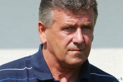 Nechas nas tu samych Preovania mu zahrali na city a legenda odkzala do Prahy Nikam nejdem