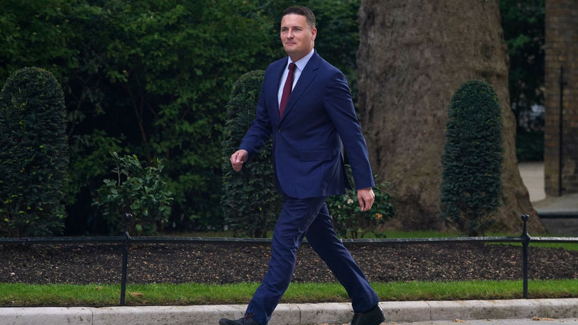 Britania sa otrias a k ma zvrhnete nastane chaos varuje Starmer Stretnutie so sokom bolo kratke